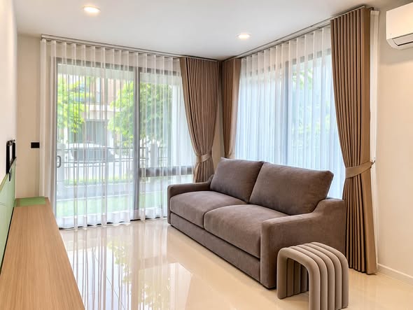 bedroom and living room and room interior of Burasiri Krungthep Kreetha