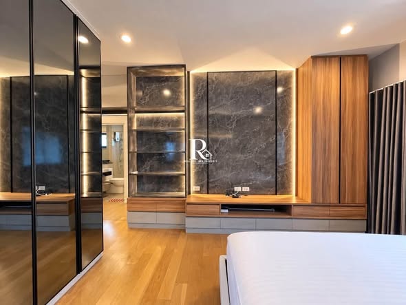 bedroom and room interior of บุราสิริ พัฒนาการ Burasiri Pattanakarn