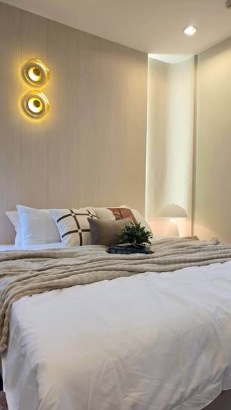 bedroom of C Ekkamai Condominium