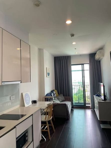C Ekkamai Condominium