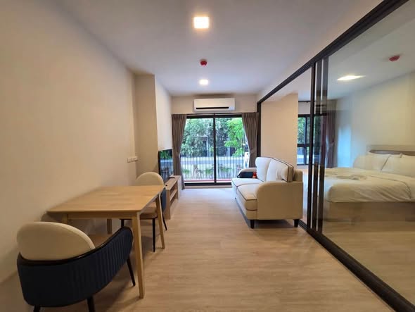 bedroom and room interior of Cabanas Hua Hin