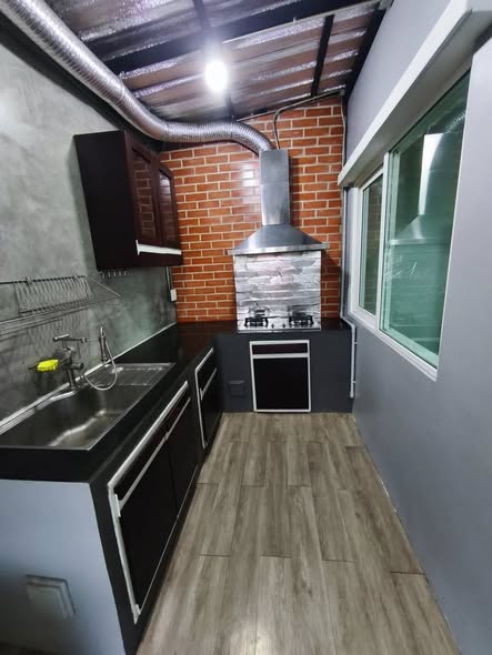 kitchen of Casa City Don Mueang