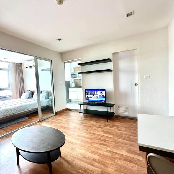 bedroom and living room and room interior of Casa Condo Sukhumvit 97