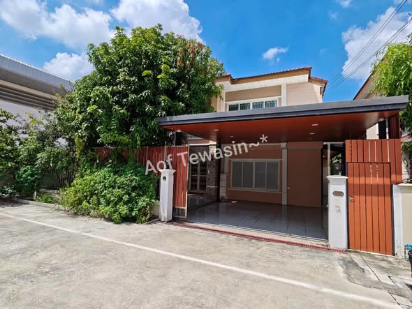 Casa Presto House Wongwan-Pinklao | Q House