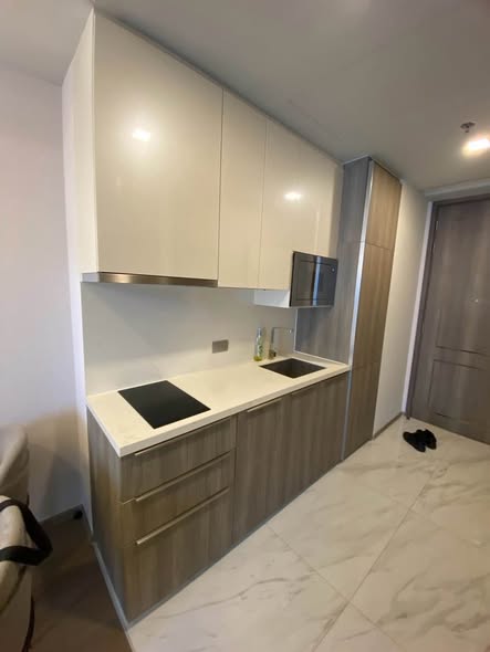 kitchen of Celes Asoke