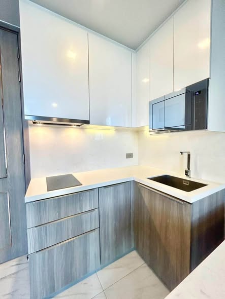 kitchen of Celes Asoke