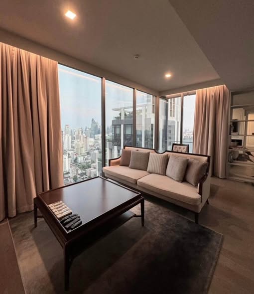 living room of Celes Asoke