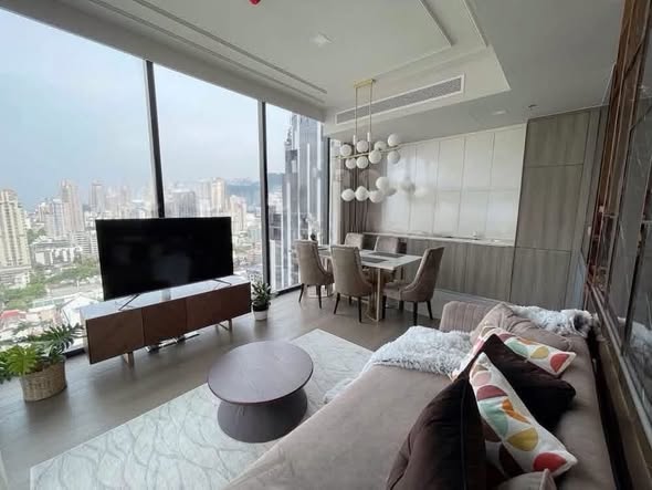 living room of Celes Asoke