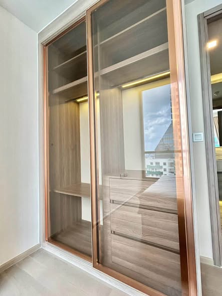room interior of Celes Asoke