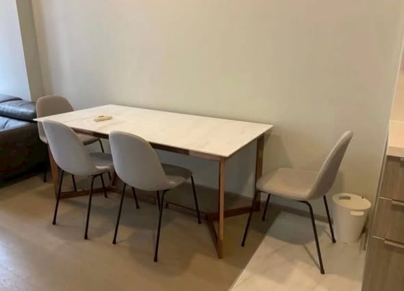 room interior of Celes Asoke