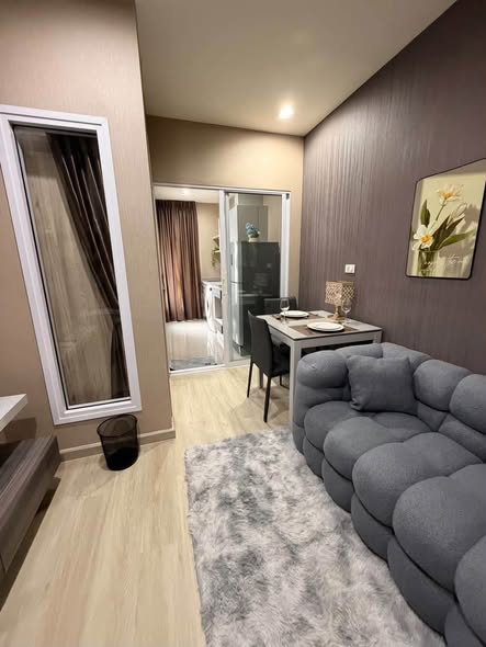 living room of Centric Huai Khwang Station