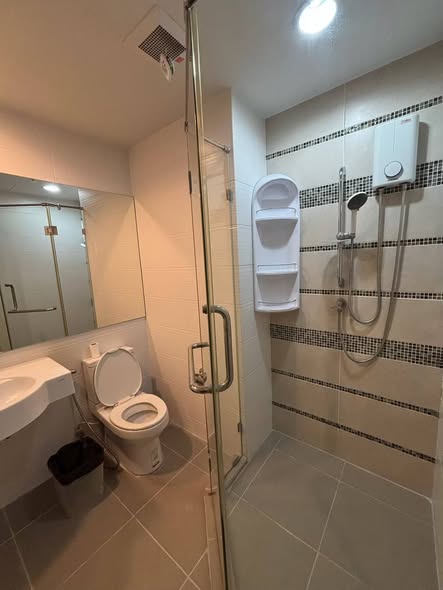 bathroom of Centric Sathon-St Louis