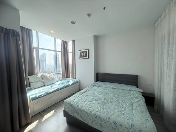 bedroom of Centric Sathon-St Louis