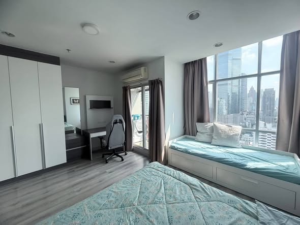 bedroom of Centric Sathon-St Louis