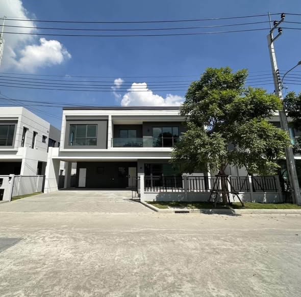 Centro Bangna Km.7