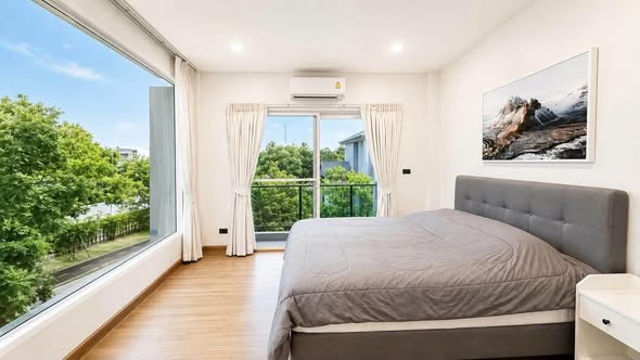 bedroom and room interior of Centro Phahol-Vibhavadi 2