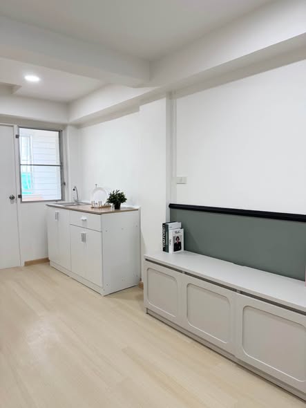 CENTURY PARK CONDO