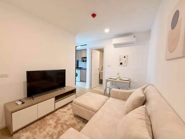 bedroom and living room of Cerocco Bangna 36