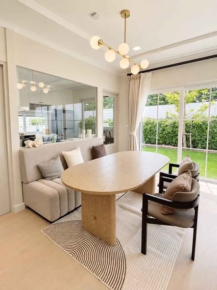 living room and room interior of Chaiyapruek Bangna KM15