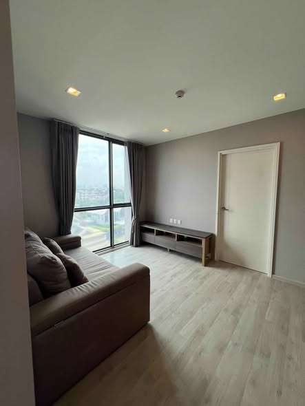 living room and bedroom of CHAMBERS CHAAN Ladprao-Wanghin