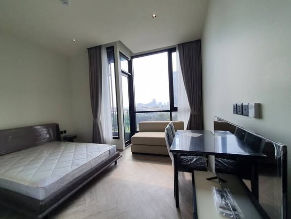 bedroom of Chapter Charoennakhon–Riverside