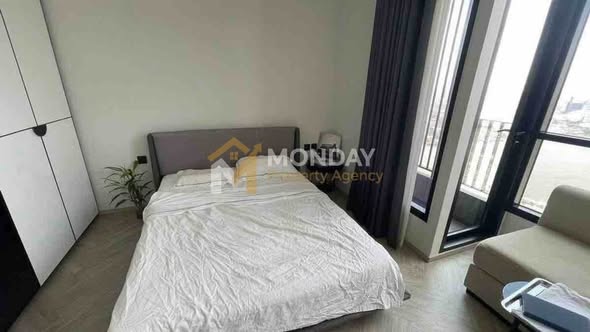 bedroom of Chapter Charoennakhon–Riverside