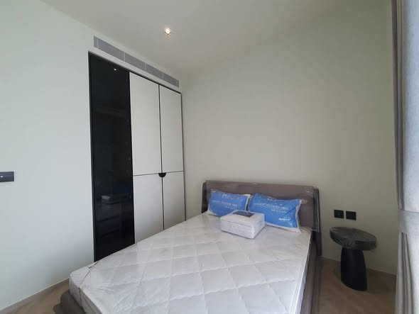 bedroom of Chapter Charoennakhon–Riverside