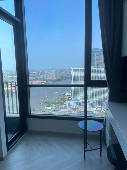 Chapter Charoennakhon–Riverside