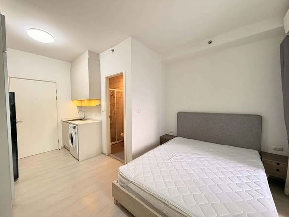 bedroom of Chapter One Eco Ratchada-HuaiKhwang