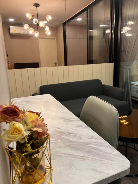 room interior of Chapter One Eco Ratchada-HuaiKhwang