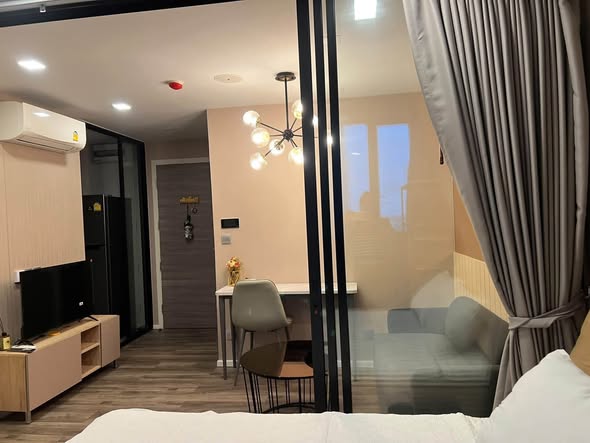 room interior of Chapter One Eco Ratchada-HuaiKhwang