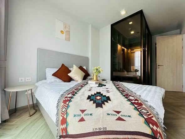 bedroom of CHAPTER THONGLOR 25