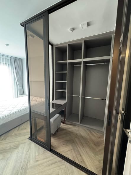 room interior of CHAPTER THONGLOR 25