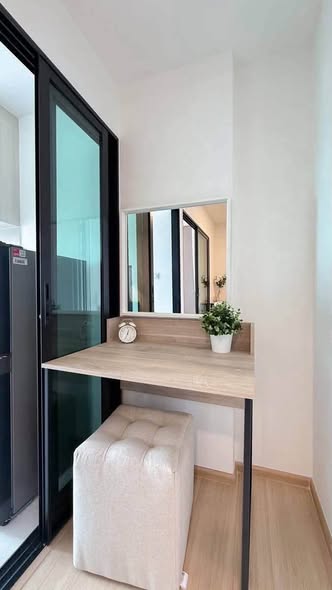 room interior and bathroom of Chewathai Hallmark Ladprao – Chokchai 4 Phase 2