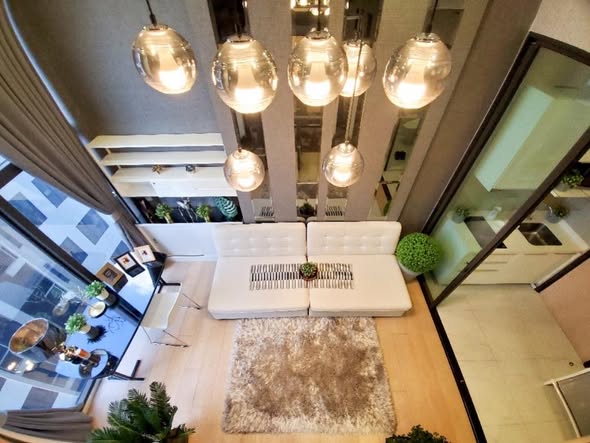 living room of Chewathai Residence Asoke