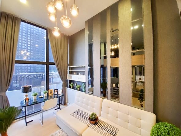 living room of Chewathai Residence Asoke