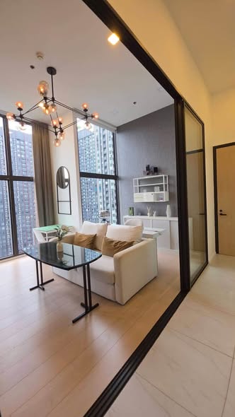 living room and room interior of Chewathai Residence Asoke