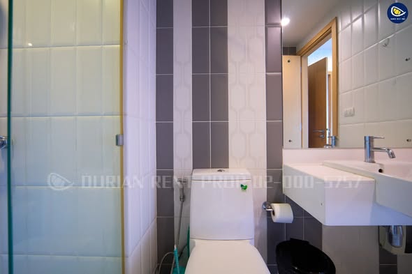 bathroom of Circle Condominium