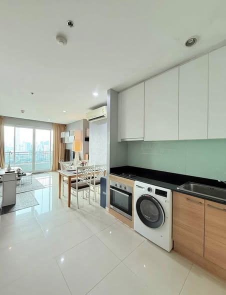 Circle Condominium