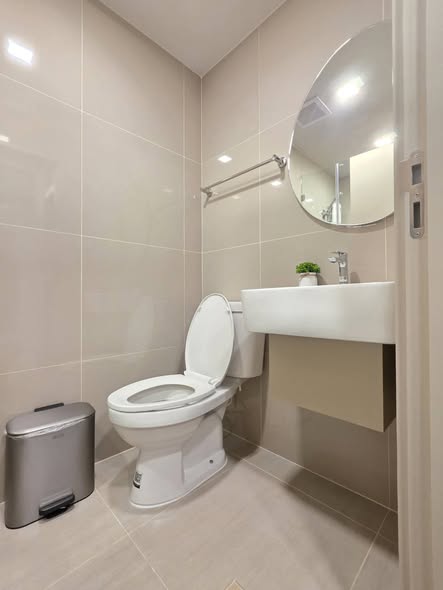 bathroom of COBE Ratchada-Rama 9