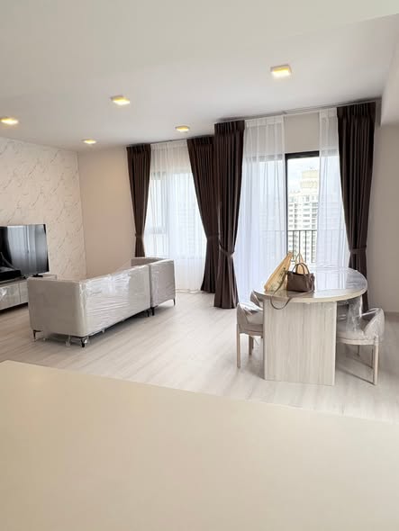 bedroom and living room of COBE Ratchada-Rama 9