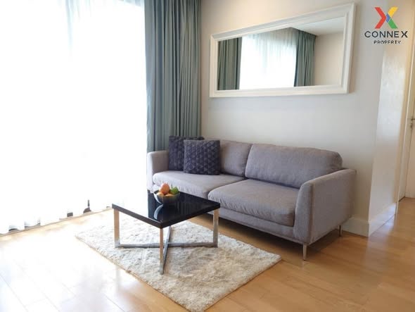 living room and bedroom of Collezio Sathon-Pipat