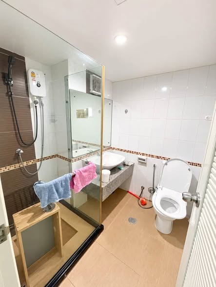 bathroom of Condo Chateau In Town Ratchada 13