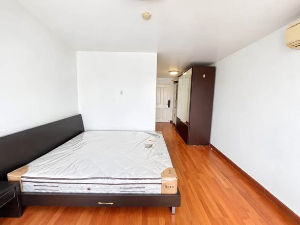 bedroom of Condo Chateau In Town Ratchada 13