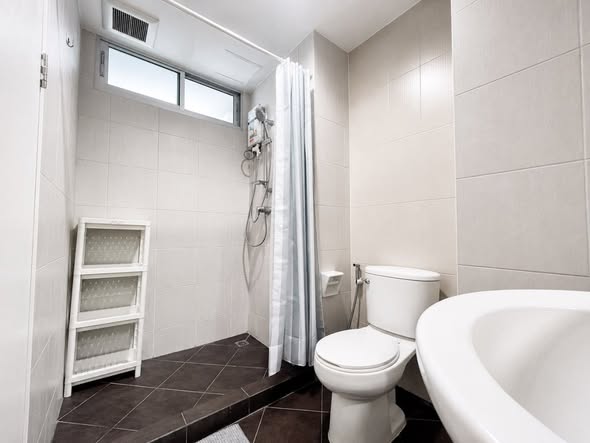 bathroom of Condo One X