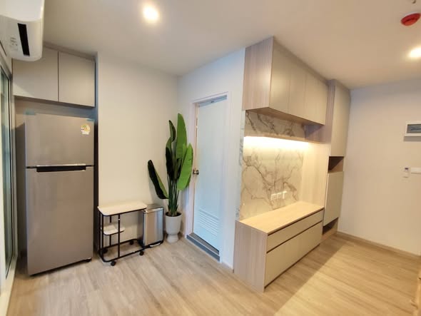 Condo Regent Home 7/1