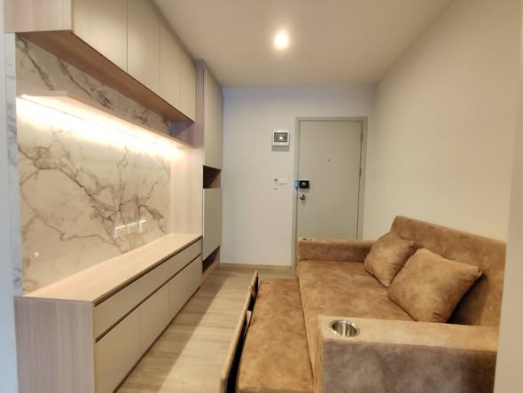 Condo Regent Home 7/1