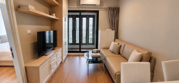 living room and bedroom of Condolette Dwell Sukhumvit 26