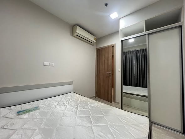 bedroom and room interior of Condolette Midst Rama 9