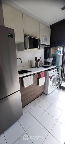 Condolette Pixel Sathorn